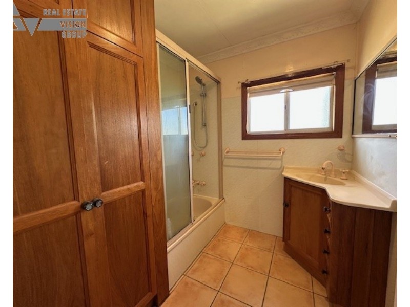 126 Caringal Rd, Emerald QLD 4720
