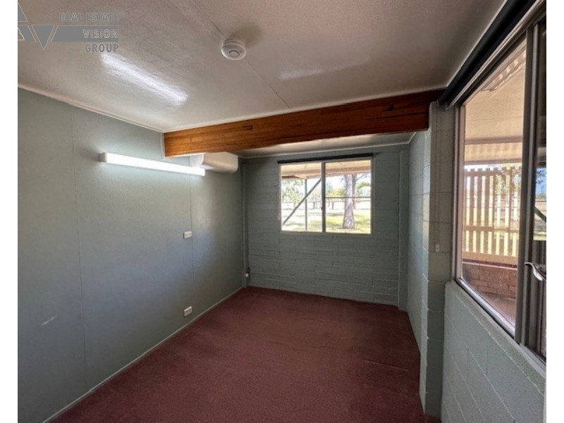 126 Caringal Rd, Emerald QLD 4720