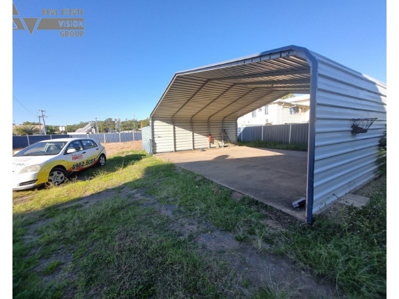 2 Church St, Bluff QLD 4702