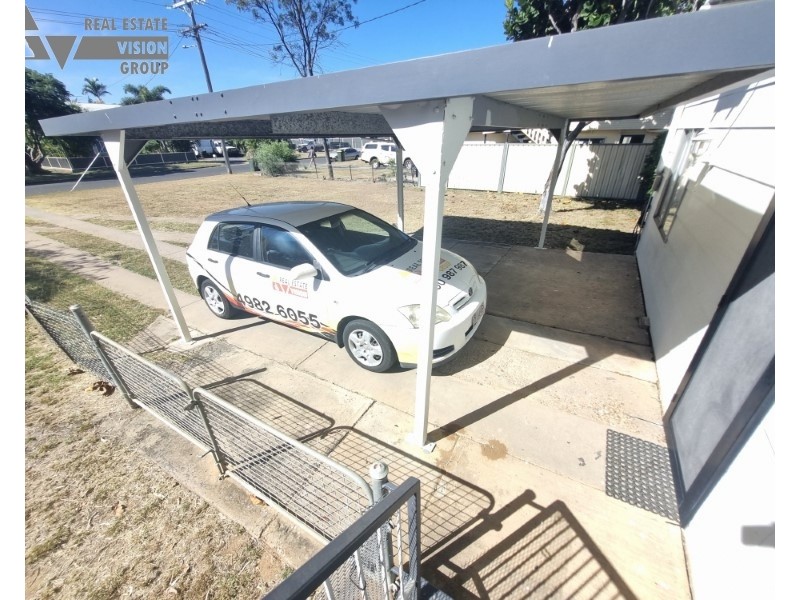 45 Stower St, Blackwater QLD 4717