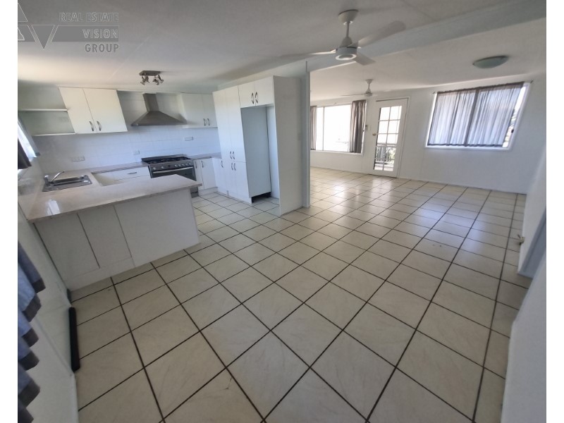 45 Stower St, Blackwater QLD 4717