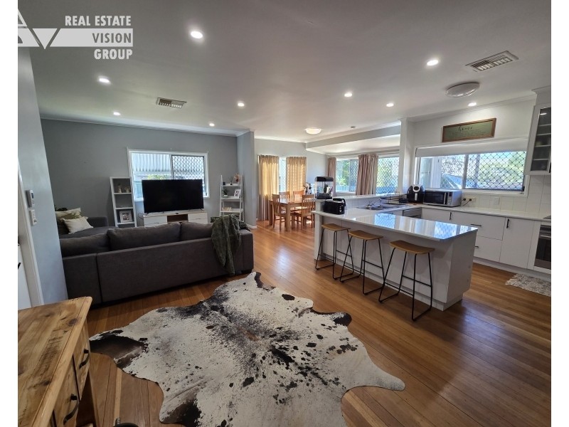 3 Thomas Pl, Emerald QLD 4720