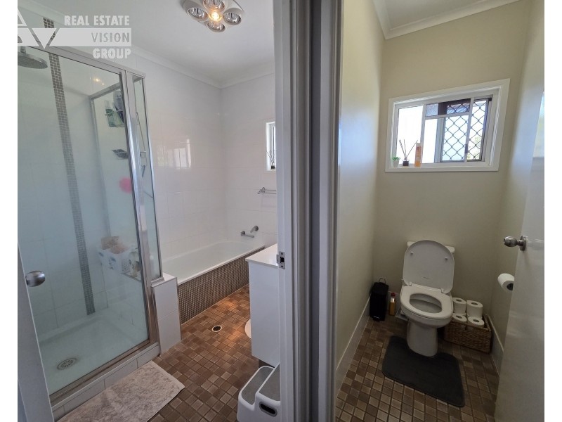 3 Thomas Pl, Emerald QLD 4720