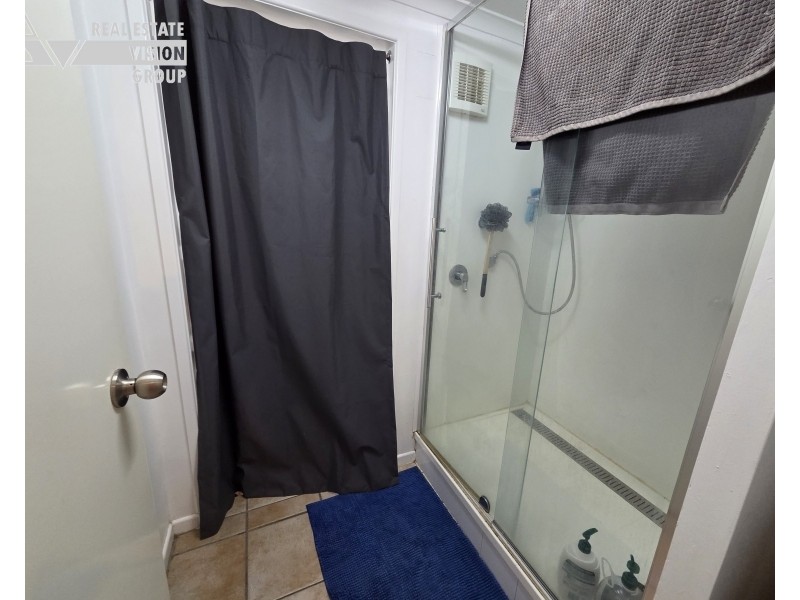 3 Thomas Pl, Emerald QLD 4720