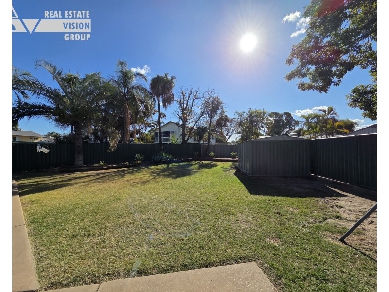 3 Thomas Pl, Emerald QLD 4720