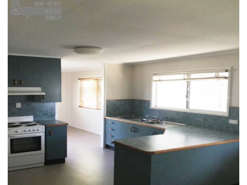 26 Conachan St, Blackwater QLD 4717