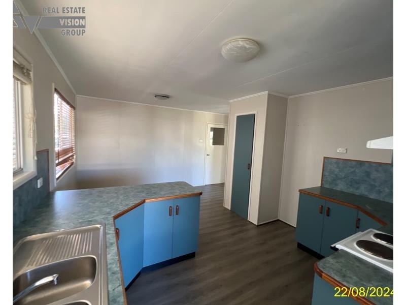 26 Conachan St, Blackwater QLD 4717