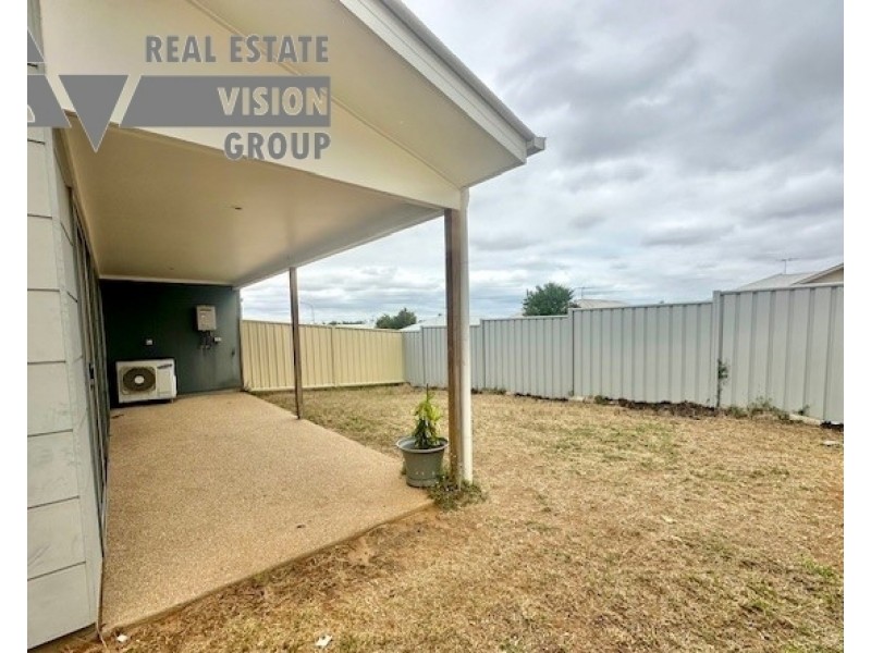 Unit 19/8 Hillcrest St, Emerald QLD 4720