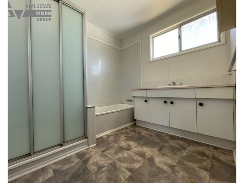 6 Bauman Way, Blackwater QLD 4717