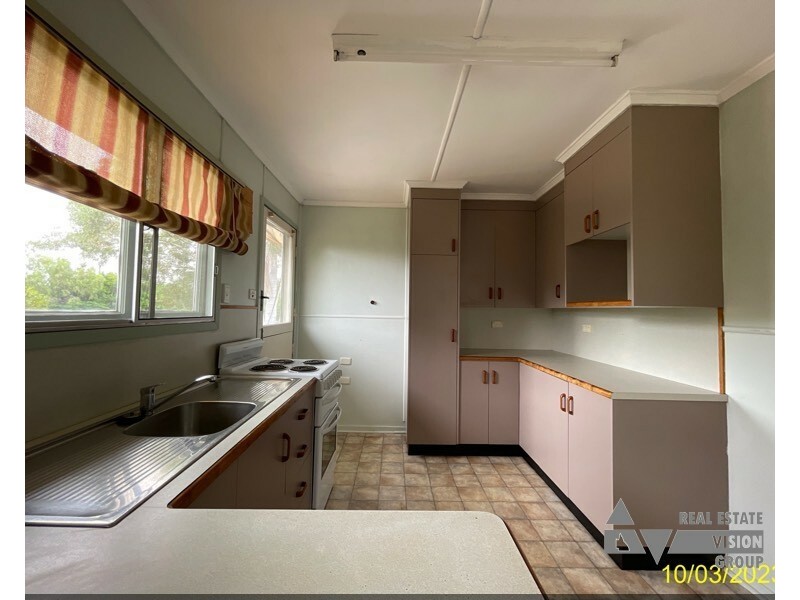 1 Talbot Street, Blackwater QLD 4717