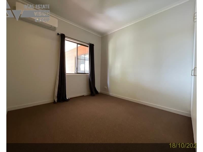 27 Walsh Ave, Blackwater QLD 4717