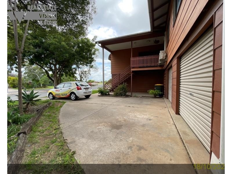 27 Walsh Ave, Blackwater QLD 4717