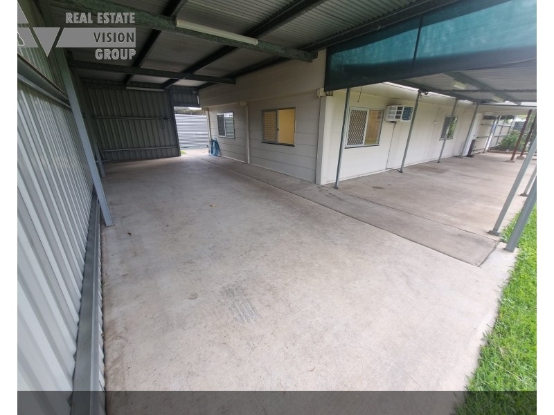 67 Arthur St, Blackwater QLD 4717