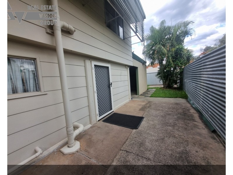 67 Arthur St, Blackwater QLD 4717