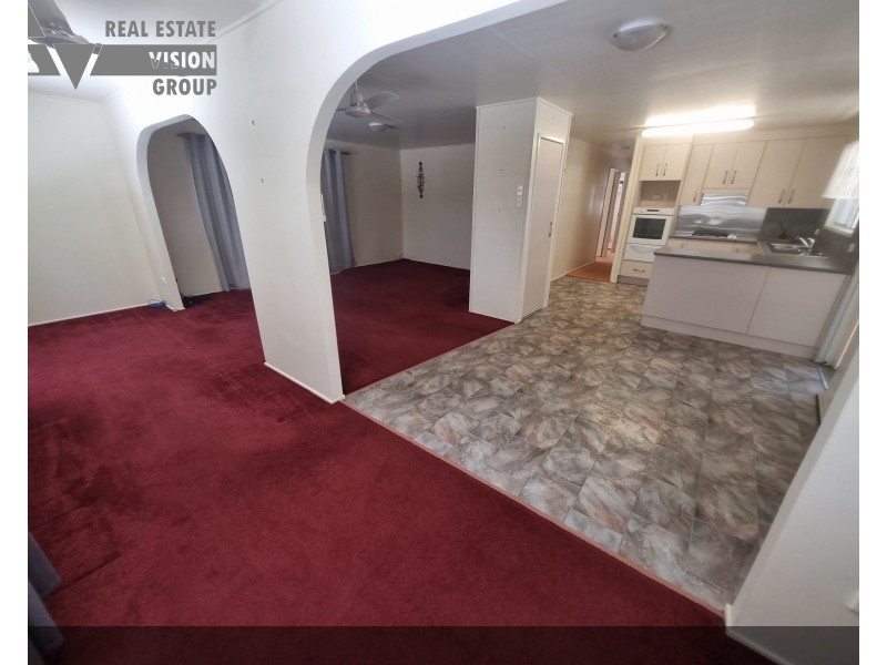 67 Arthur St, Blackwater QLD 4717