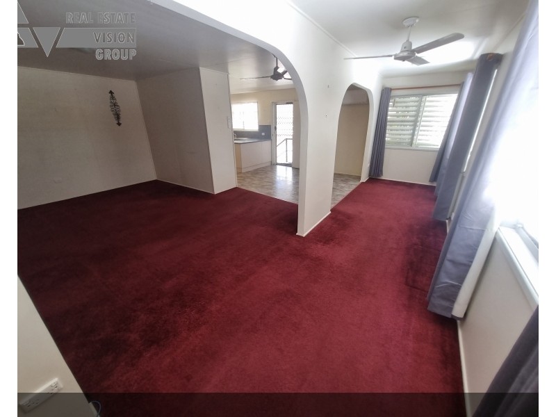 67 Arthur St, Blackwater QLD 4717