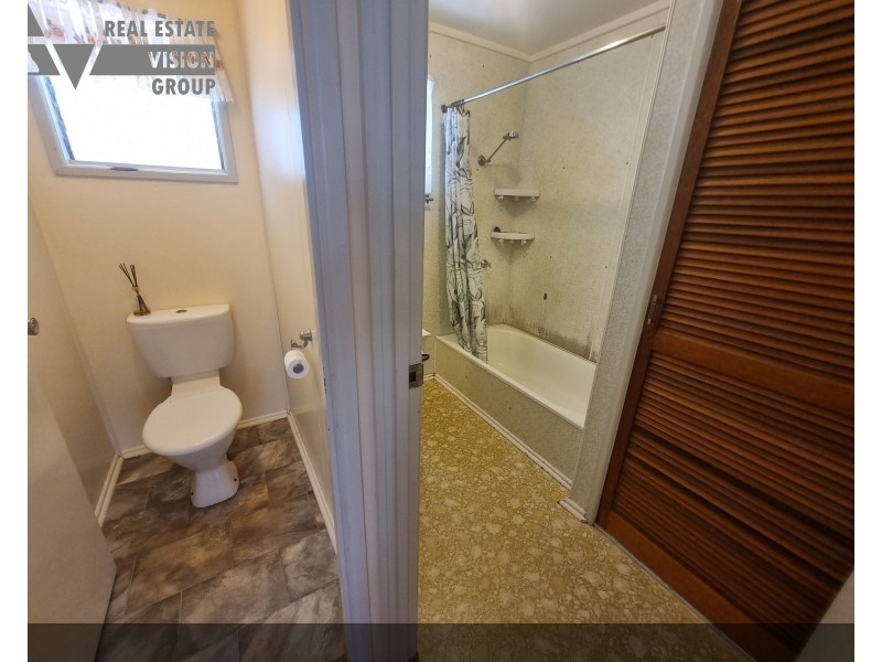 67 Arthur St, Blackwater QLD 4717