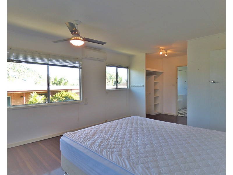 6 Simmons St, Airlie Beach QLD 4802