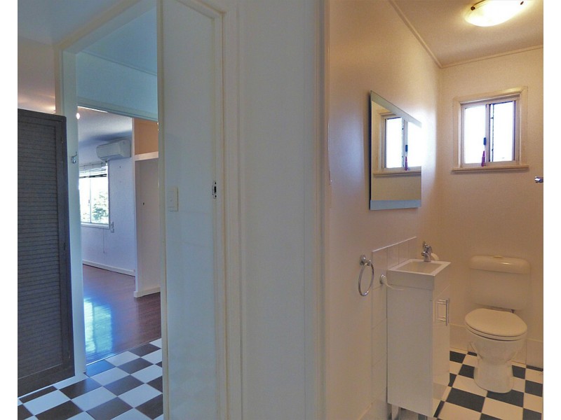 6 Simmons St, Airlie Beach QLD 4802