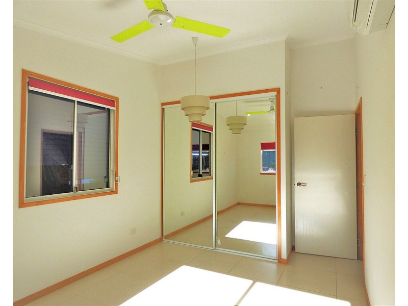6 Simmons St, Airlie Beach QLD 4802