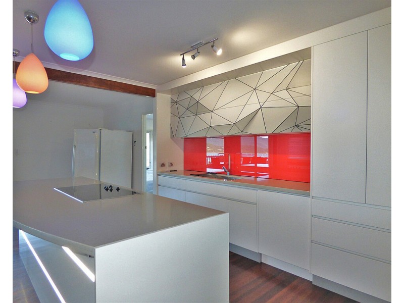 6 Simmons St, Airlie Beach QLD 4802