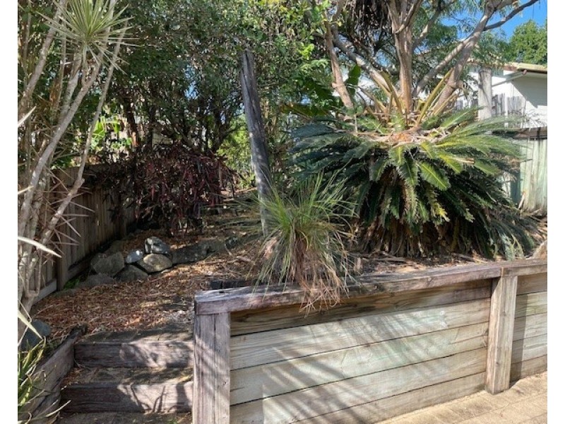 Unit 4/4 Border Dr, Cannonvale QLD 4802