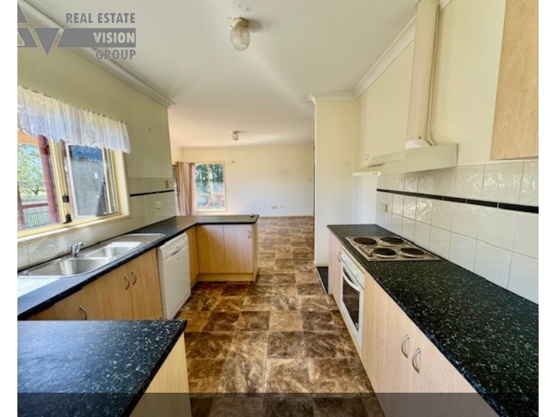 43 Shakespeare St, Comet QLD 4702