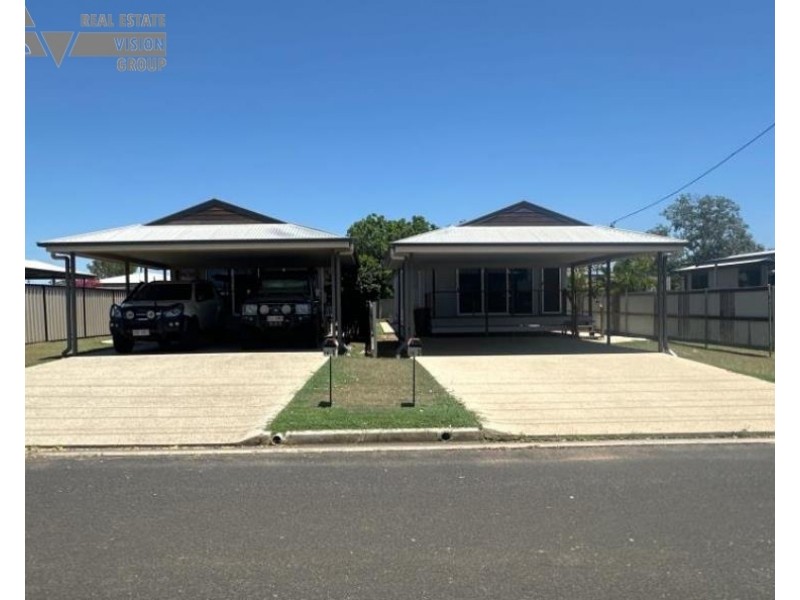 16 Pandanus St, Blackwater QLD 4717