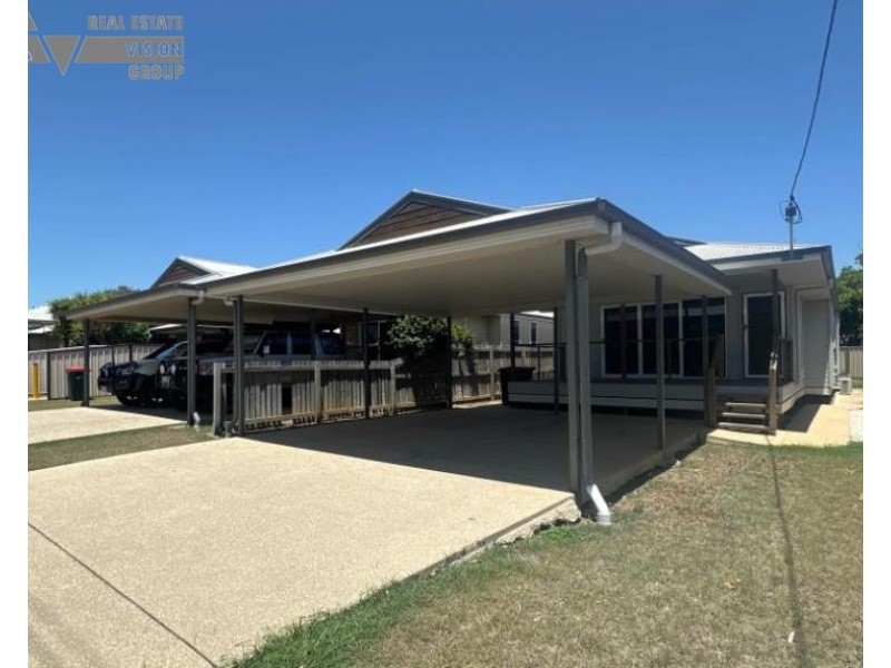 16 Pandanus St, Blackwater QLD 4717