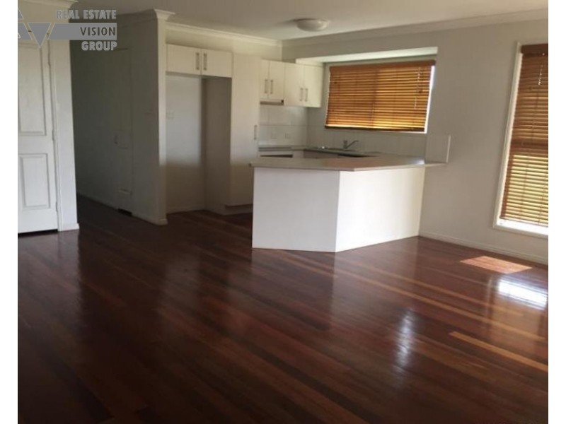 16 Pandanus St, Blackwater QLD 4717
