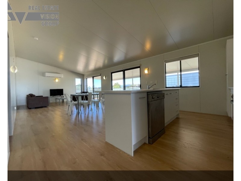 8 Deacon Drive, Blackwater QLD 4717