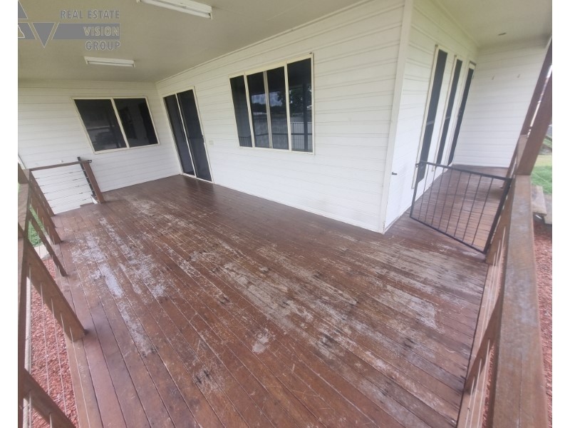 33 Bremner St, Blackwater QLD 4717