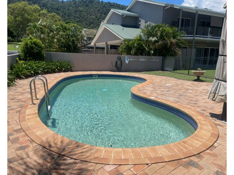 4b/10 Island Drive, Cannonvale QLD 4802