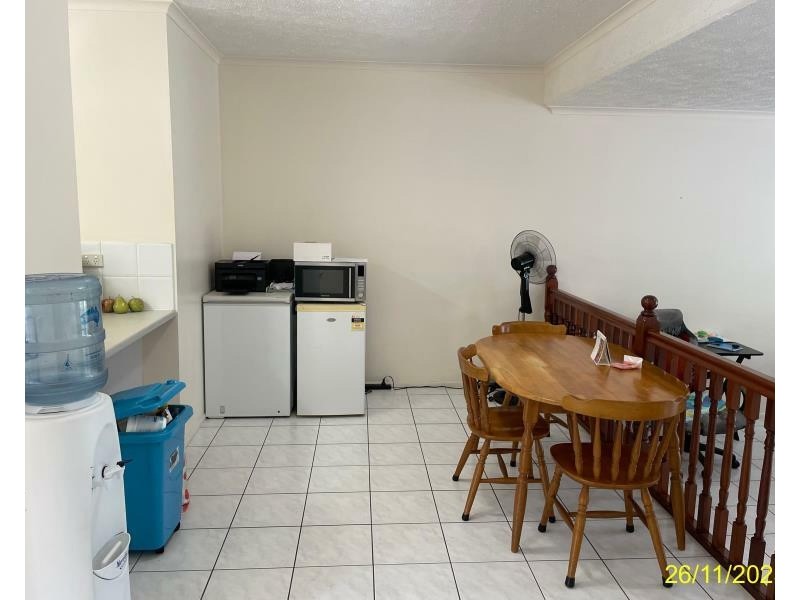 4b/10 Island Drive, Cannonvale QLD 4802