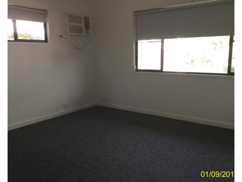 34 Hibiscus Cres, Blackwater QLD 4717