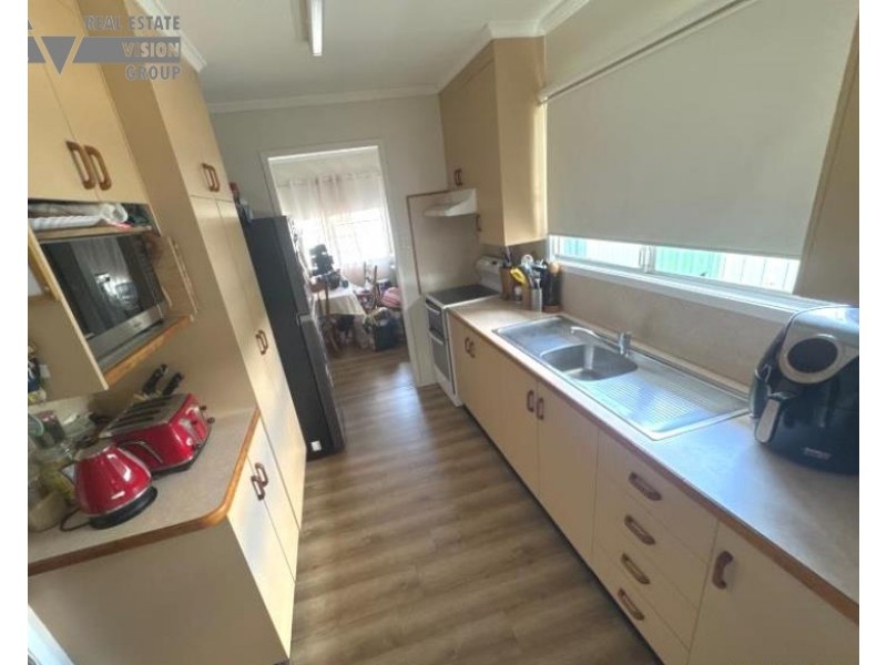 3 Mulga St, Blackwater QLD 4717