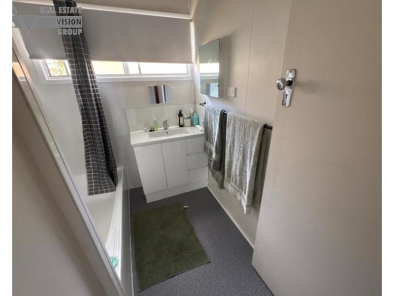 3 Mulga St, Blackwater QLD 4717