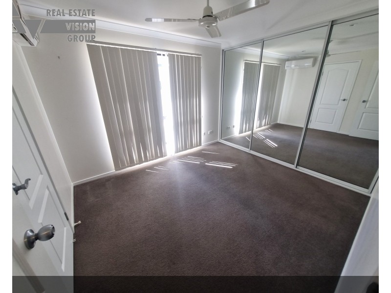 Unit 2/5 Deacon Dr, Blackwater QLD 4717