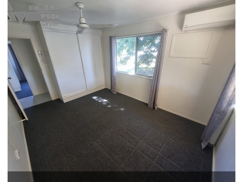 Unit 2/5 Deacon Dr, Blackwater QLD 4717