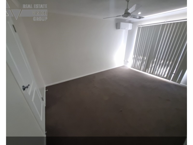 Unit 2/5 Deacon Dr, Blackwater QLD 4717