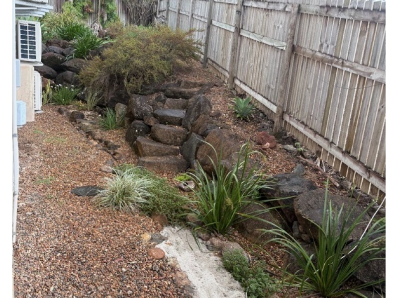 3 Dixon Pl, Cannonvale QLD 4802