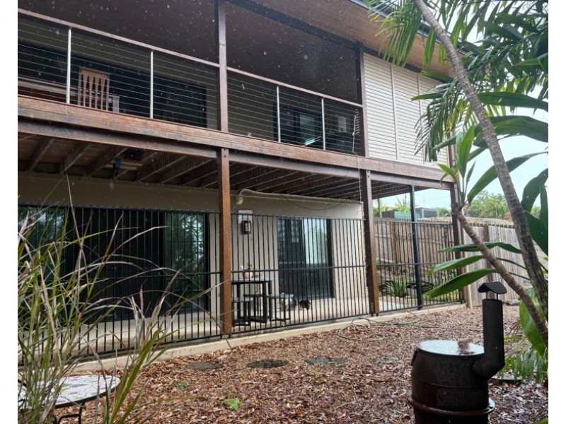 3 Dixon Pl, Cannonvale QLD 4802