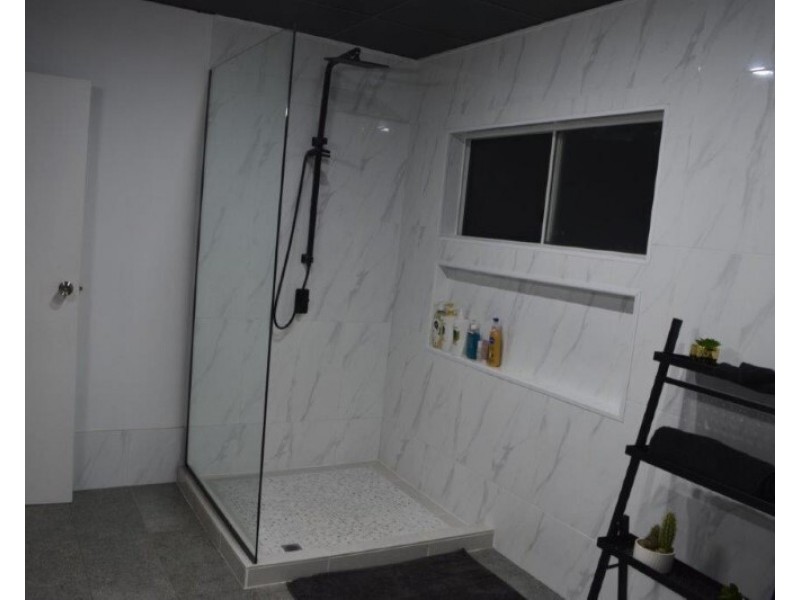 33 Acacia St, Blackwater QLD 4717