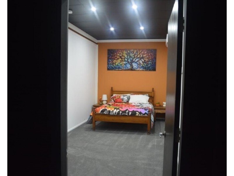 33 Acacia St, Blackwater QLD 4717