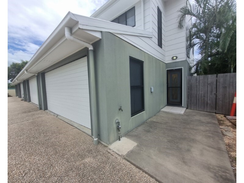 Unit 4/16 Bauman Way, Blackwater QLD 4717