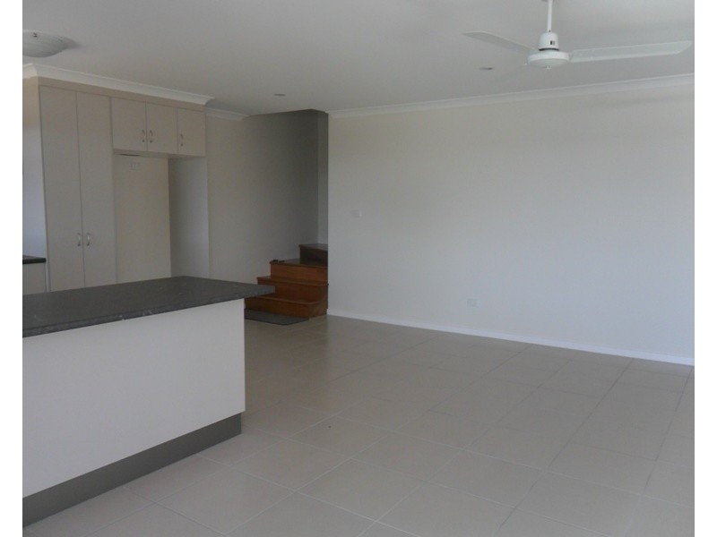 Unit 4/16 Bauman Way, Blackwater QLD 4717