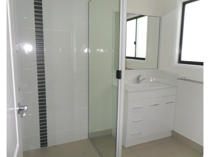 Unit 4/16 Bauman Way, Blackwater QLD 4717