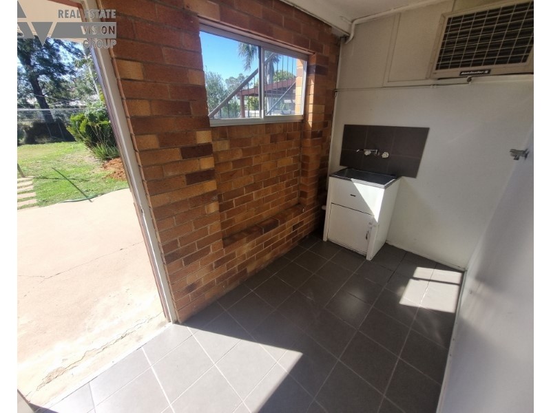 23 Bottletree Ave, Blackwater QLD 4717