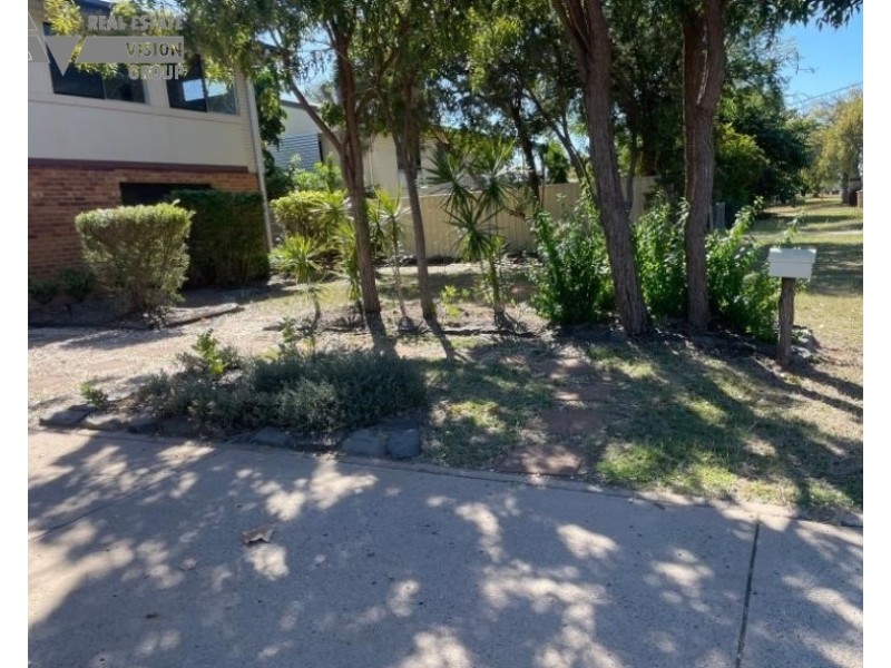 23 Bottletree Ave, Blackwater QLD 4717