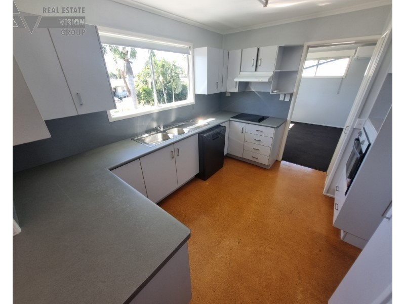 23 Bottletree Ave, Blackwater QLD 4717